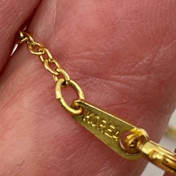 Gold Tone White Czech Glass Hand Beaded Snowflake Pendant Necklace - Picture 11 of 11